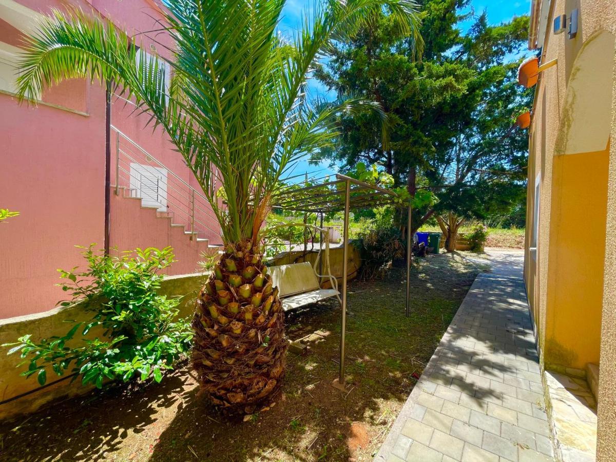 Apartments Vitalia プレマントゥーラ エクステリア 写真